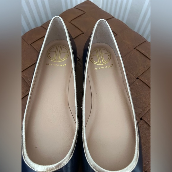 Lilly Pulitzer Blue Patent Leather Flats w/Jewel Gold Metal Elephant Detail 7.5 - Picture 7 of 8